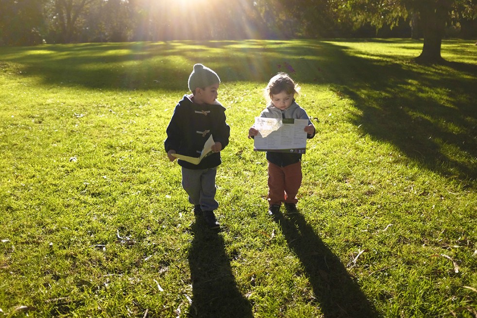 Kids looking at zoo map Clealand Wildlife Park South Australia