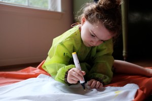 Fabric Markers 12 Pack child Designing shirt kid drawing using fabric markers