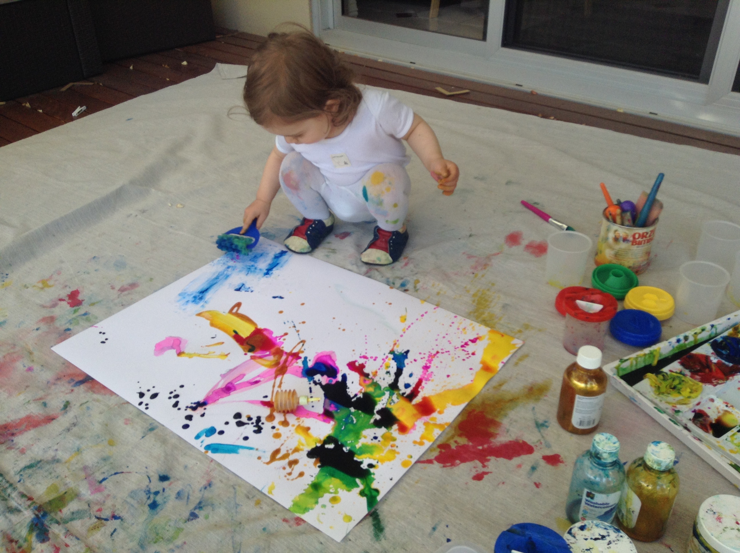 HOW TO PROTECT FURNITURE AND FLOORS FROM PAINT